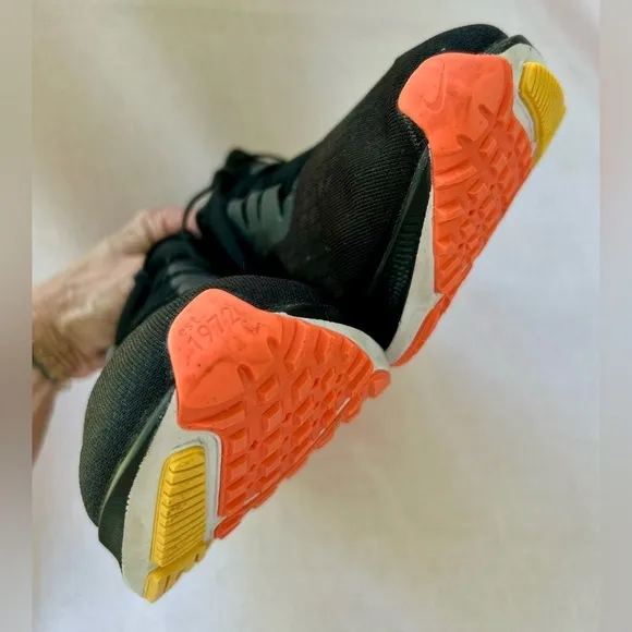 Nike Zoom Pegasus 37 Size 10 Black Mango Running Shoes Sneakers Athletic…