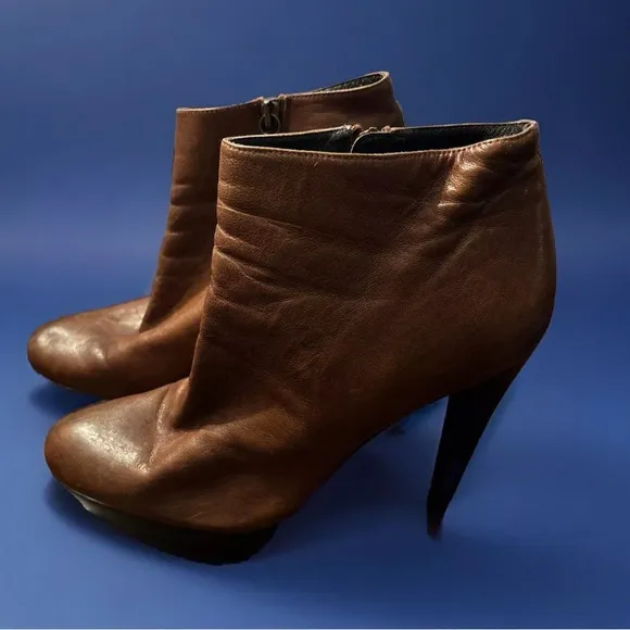 Stuart Weitzman booties 46763 size 10.5 Soft Leather Fall Winter‎ Women Boots